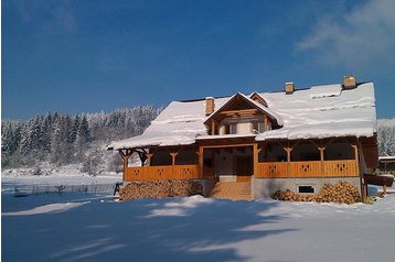 Eslovaquia Chata Oščadnica, Exterior